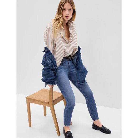 NWT GAP Mid Rise True Skinny Super Slimming Jeans, Size 30L - Picture 3 of 16